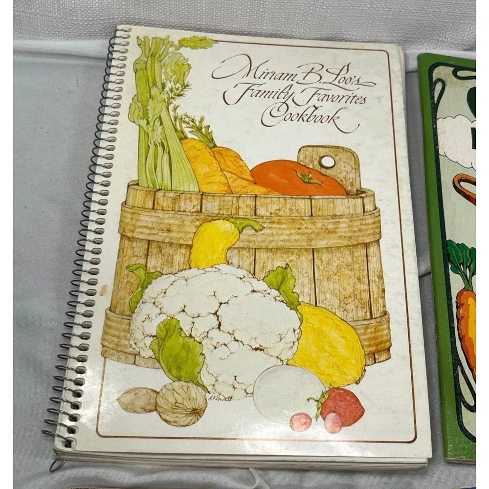Vintage Cookbook Lot of 4 Miriam B Loo Colonial Cookbook Soups Country Cooking